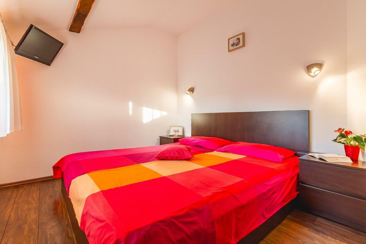 Apartment Lena غييكا المظهر الخارجي الصورة