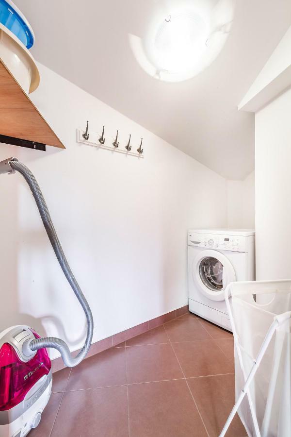 Apartment Lena غييكا المظهر الخارجي الصورة